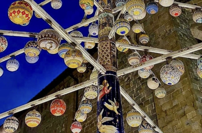 Alberi di Natele unici, a Deruta un'opera ceramica da guinness 