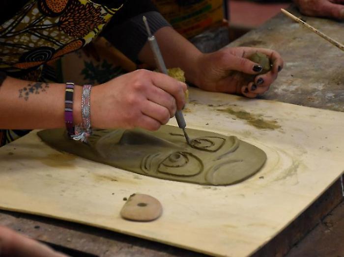 Citt&agrave; di Castello, lezioni sui segreti tramandati della ceramica alla Bufalini