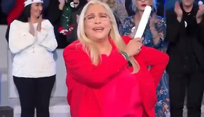 Torna Domenica in, Raoul Bova e Toni Servillo ospiti di Mara Venier su Rai 1: le anticipazioni della puntata del 4 gennaio