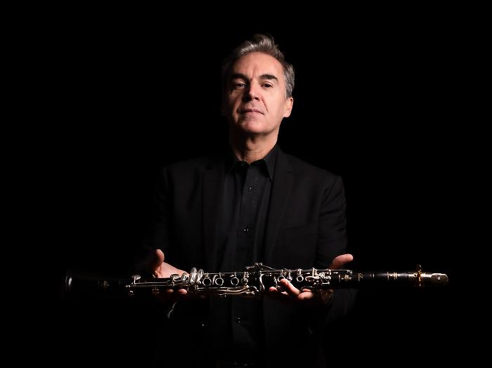 La stagione della Filarmonica Umbra "Note Vere" al Teatro Nido dell'Aquila con il clarinetto di Fabrizio Meloni e i Musica da Ripostiglio