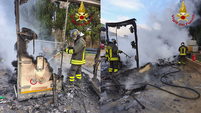 Incendio a Panicale, rimorchio prende fuoco all'interno di un azienda: estinto dai vigili del fuoco 