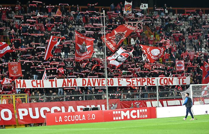 Campo e tribunale: le due facce del Grifo