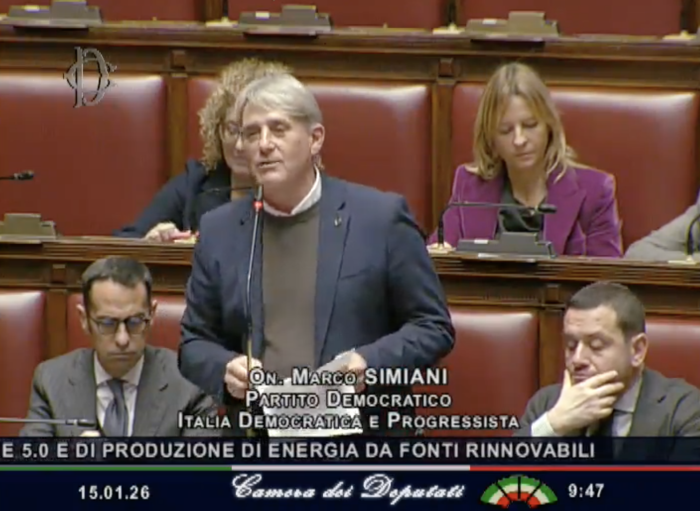 Marco Simiani, deputato Pd, in aula per la discussione sul decreto transizione 5.0