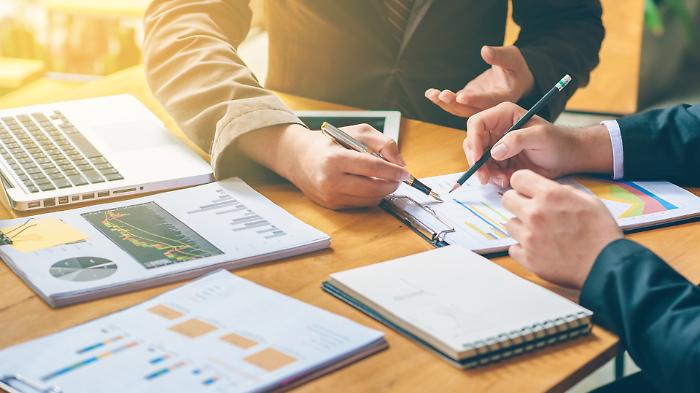 Crescono le imprese in Umbria (ma a ritmo lento). Commercio in crisi: le chiusure superano le nuove aperture