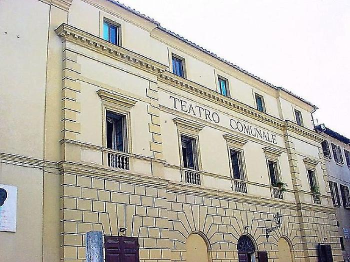 Ok al restyling del teatro Manini. Rubini: "Stiamo lavorando a ritmo serrato per consentire la riapertura entro settembre"