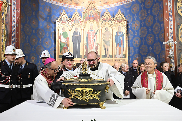 San Costanzo senza Luminaria ma la festa c&rsquo;&egrave;