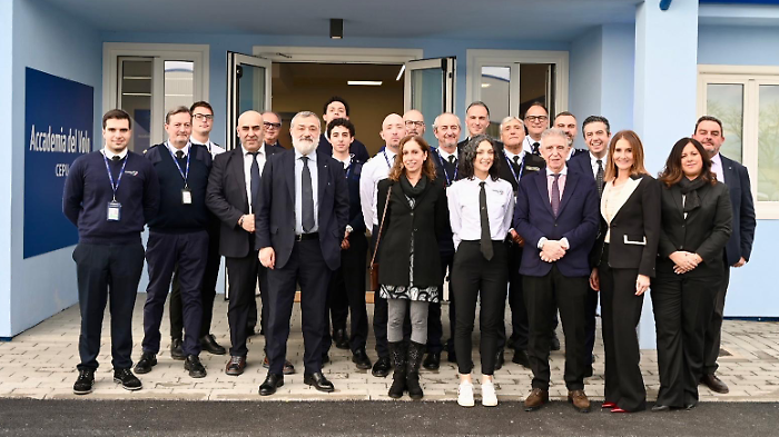 Inaugurata la nuova sede dell&rsquo;Accademia del volo Cepu