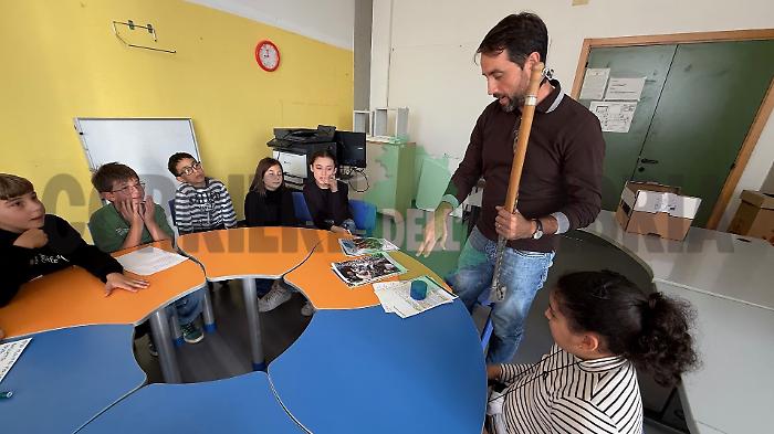 Intelligenza artificiale, disagio  giovanile e tanto altro: sfoglia l'inserto Scuola & lavoro