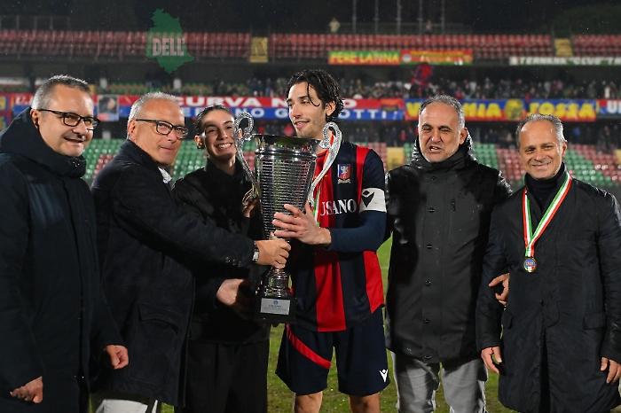 La Narnese alza al cielo la Coppa Italia: Bmg ko 2-1 e ora c'&egrave; il Montecchio Gallo