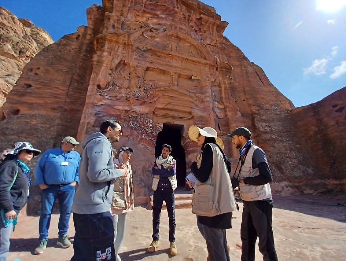 Il made in Umbria fa scuola in Giordania: nove esperti daranno lezioni nei siti storici tra cui Petra