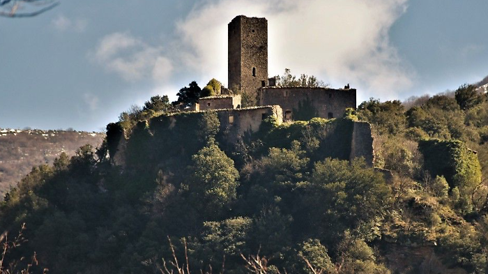 I  borghi fantasma dell&rsquo;Umbria tra leggende, rovine e silenzi