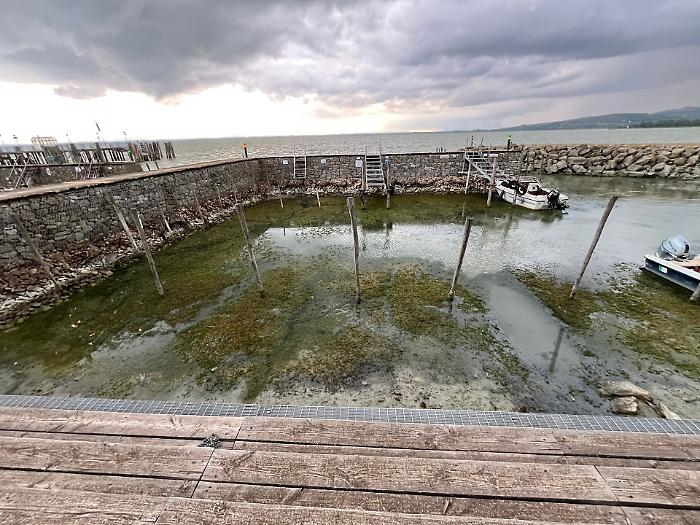 Al lago Trasimeno partono i dragaggi nelle darsene di San Feliciano e Sant'Arcangelo. Ecco i progetti per liberare l'ingresso nei porti
