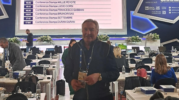 Addio a Pietro Bevilacqua, il giornalista aveva 74 anni. Ha raccontato il Festival di Sanremo per il Corriere