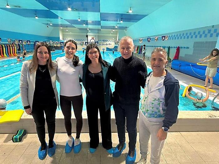 Nuoto a scuola: oltre cento alunni coinvolti nel progetto