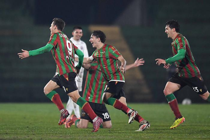 Dubickas-Kerrigan, uno due micidiale: la Ternana batte il Ravenna (2-0)