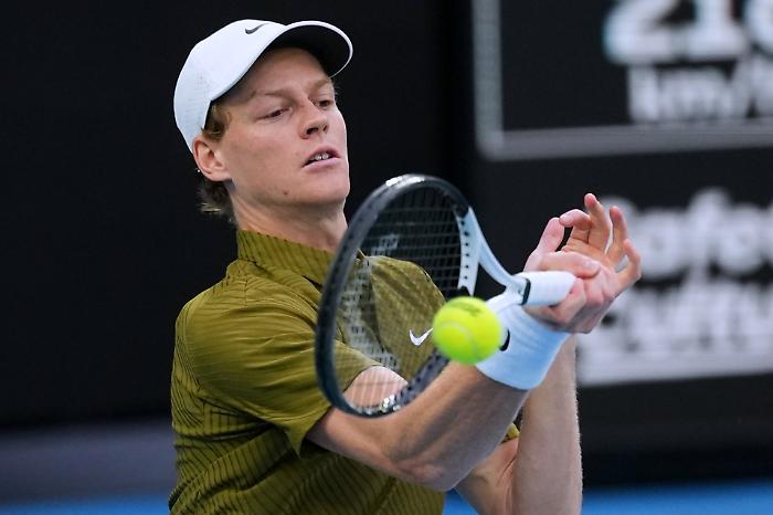 Jannik Sinner sfida Jakub Mensik a Doha: orario, dove vederla, precedenti e possibile semifinale 