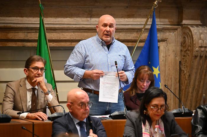 Terni, giunta-bis: Anibaldi super assessore con 18 deleghe. Bandecchi: "Ho fiori all'occhiello nell'esecutivo, persone accanto a me fin dall'inizio"