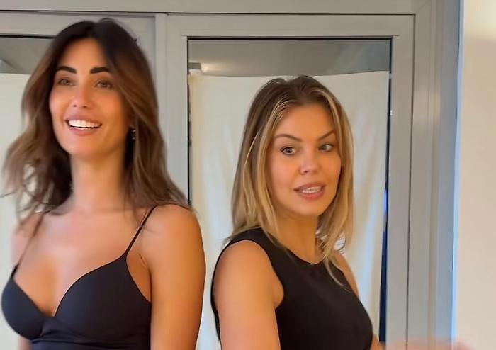 Federica Nargi e Costanza Caracciolo tornano a Striscia la notizia: stacchetto con Matri e Vieri dopo 18 anni