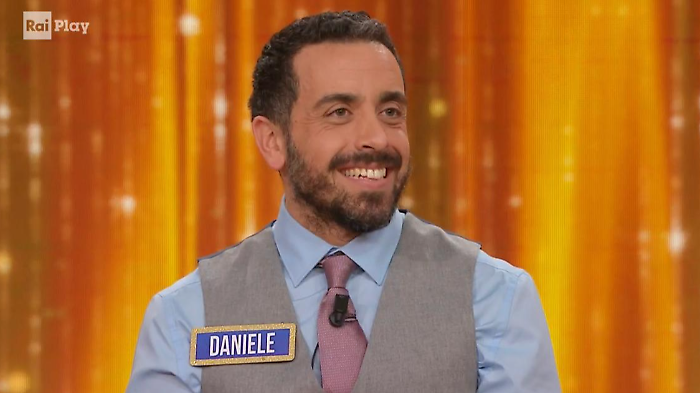 Il folignate Daniele Alesini torna a L'Eredit&agrave;, chi &egrave; il "dottore" dei record: dalla maxi vincita a quando lasci&ograve; lo show. Come ha investito i soldi