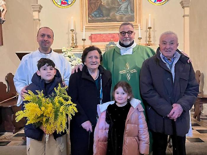 Un amore senza fine ed una vita trascorsa insieme: nozze di diamante per Alfredo e Lucia