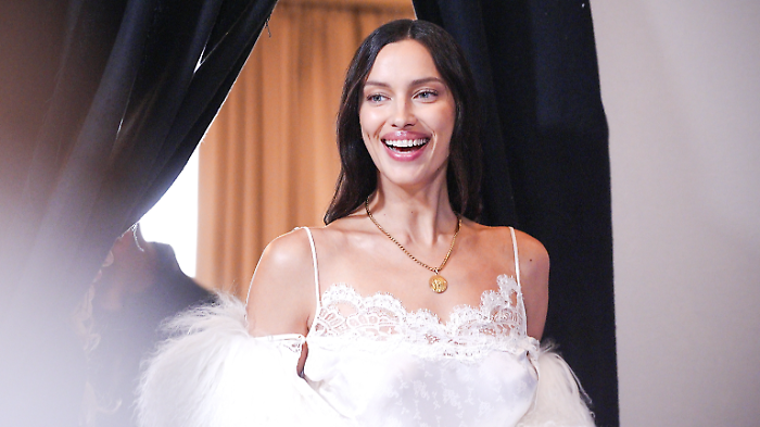 Irina Shayk, chi &egrave; la top model russa: la morte del padre, la svolta con Intimissimi e tutte le storie d'amore