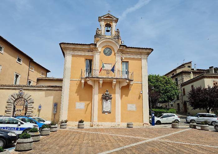 Amelia, domande entro l'8 marzo per il bando per Collaboratore ai servizi tecnici