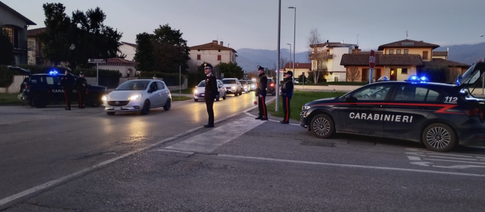 Citt&agrave; di Castello, controlli straordinari dei carabinieri: 72 persone e 38 veicoli sottoposti a verifica