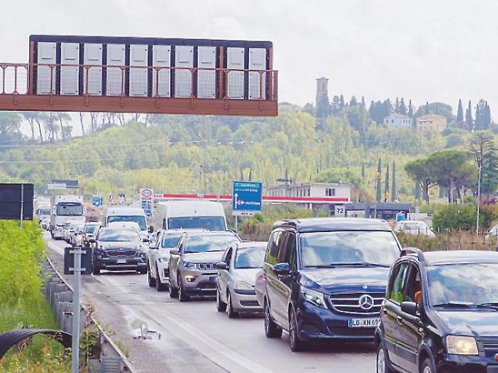 "I treni pi&ugrave; veloci non salvano dal traffico". Il comitato di Ponte San Giovanni torna a chiedere il Nodo