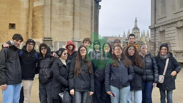 Disagio giovanile, educazione sessuale e Cambridge: sfoglia l'inserto Scuola & lavoro