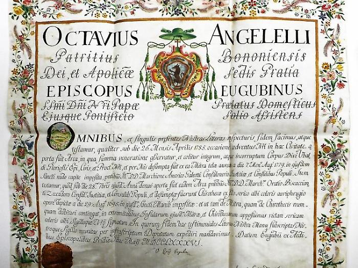 Reliquie ubaldiane: la donazione scritta in una pergamena