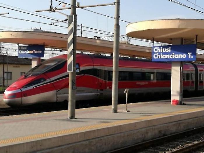 "Potenziare alta velocit&agrave; e Intercity". I sindaci di Castiglione del Lago e Chiusi uniscono le forze per i trasporti