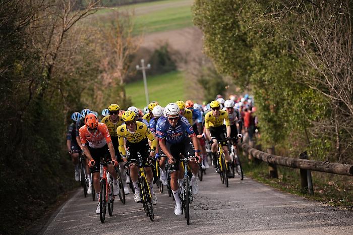 Tirreno-Adriatico in Umbria, tutto sulla terza tappa della Due mari: localit&agrave;, orari, planimetria e dove vederla in tv