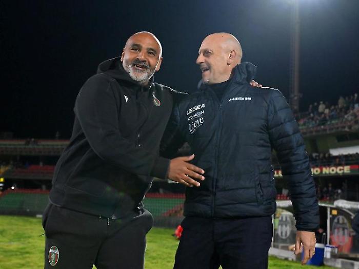 "Ci sono mancate le energie". Le parole di Liverani dopo la sconfitta nel derby col Gubbio