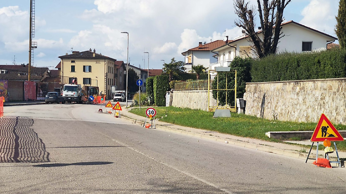 Cantiere di via Piero della Francesca: i commercianti chiedono i danni 