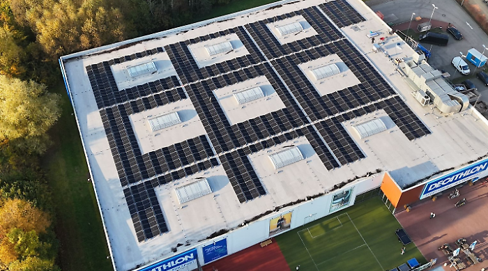 Gli stabili Decathlon ricoperti di pannelli fotovoltaici: c'&egrave; anche Perugia. Maxi accordo col colosso EDP