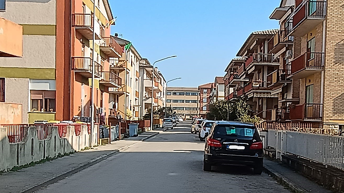 Banda di ladri colpisce pi&ugrave; abitazioni: il cane abbaia e mette in fuga i malviventi