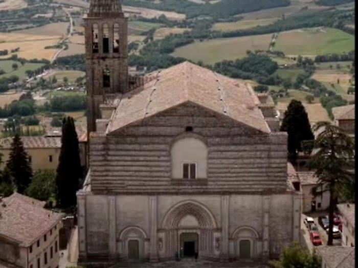 Parte il restauro del complesso di san Fortunato. Tra gli interventi la riqualificazione dell&rsquo;ingresso e la ripavimentazione del chiostro