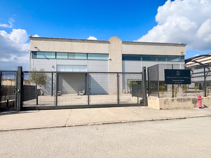 Colpo alla Sartoria di Gubbio Brunello Cucinelli: bottino da centinaia di migliaia di euro