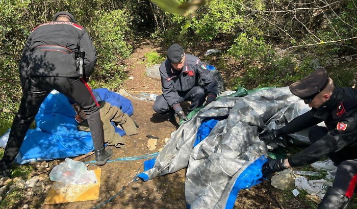 militari arma spaccio carabinieri