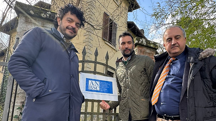 Sopralluogo alla villa sequestrata