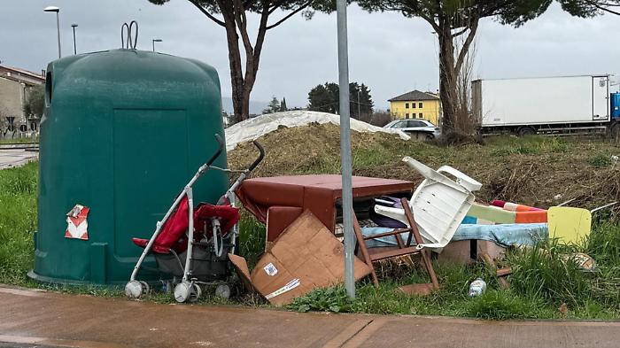 Bastia Umbra, attive le fototrappole sul territorio: stretta del Comune sui controlli per l'abbandono dei rifiuti 