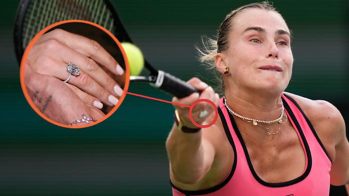 Aryna Sabalenka in campo con un diamante da 12 carati al dito: quanto costa l'anello di fidanzamento