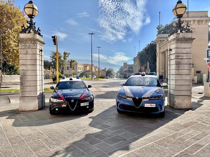 Carabinieri Polizia Foligno 