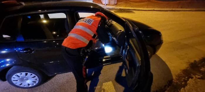 Accelera all'alt dei carabinieri, in auto aveva cocaina e contanti: scatta l'inseguimento a Ponte San Giovanni. Arrestato 21enne