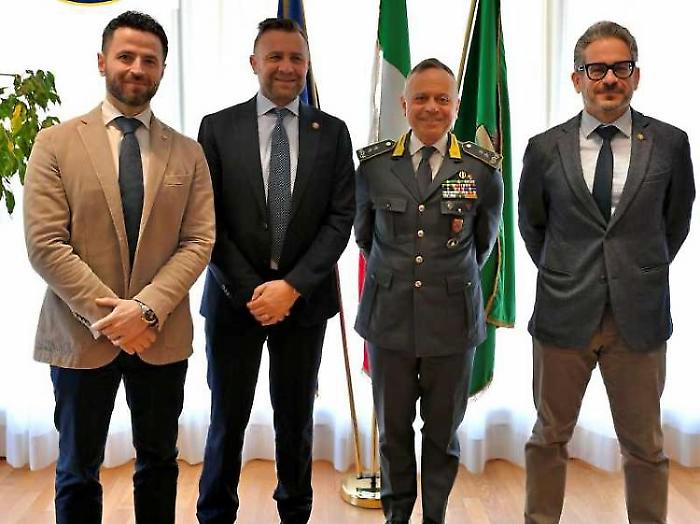 La promozione del sindacato Usif: "Guardia di finanza umbra a modello"
