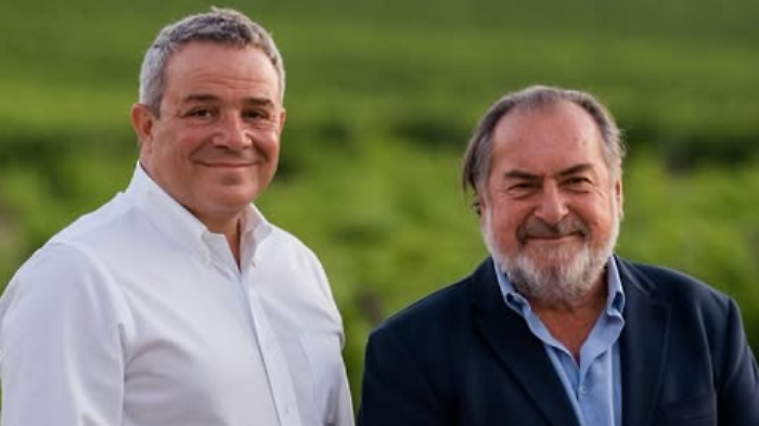 Morto il re dell'enologia Michel Rolland, il cordoglio di Marco Caprai: "Ha cambiato il ruolo del vino nel mondo"