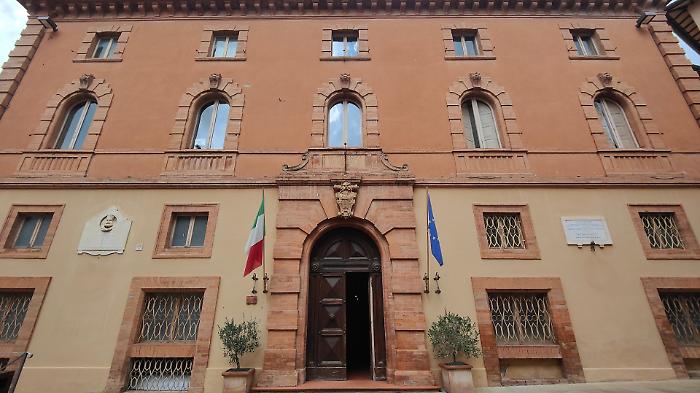 Largo dell'ex ospedale intitolato alla memoria di Maria Pia Briziarelli: fond&ograve; l'Associazione umbra leucemie e linfomi