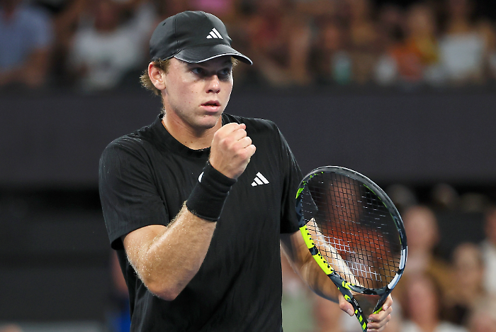 Chi &egrave; Alex Michelsen, il tennista "troppo competitivo" avversario di Jannik Sinner a Miami 