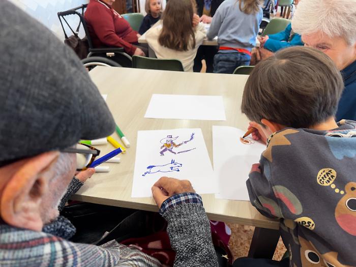 Dalla lettura al giardinaggio, parte il progetto che unisce anziani e bambini di Perugia: svelati tutti i dettagli