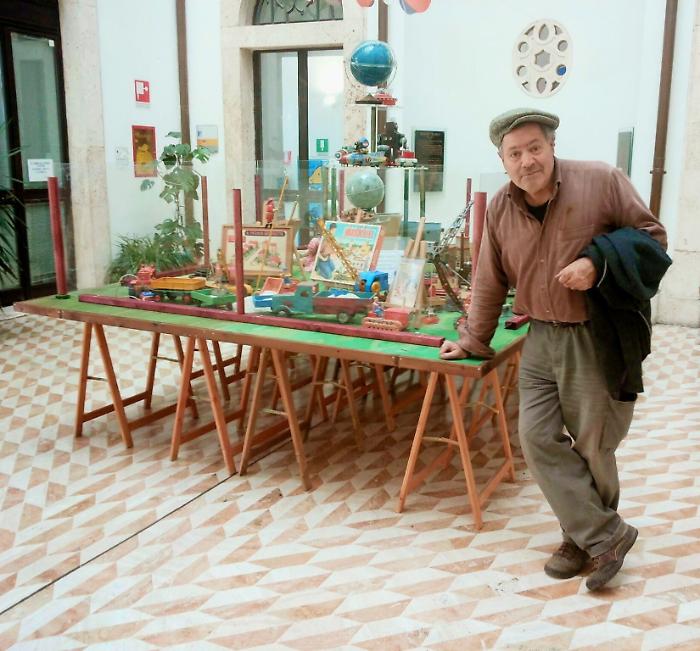 Addio a Luciano Zetti, il fondatore del Museo del Giocattolo di Peurgia